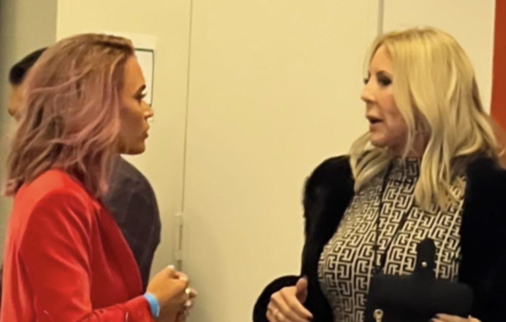 two housewives at Bravocon
