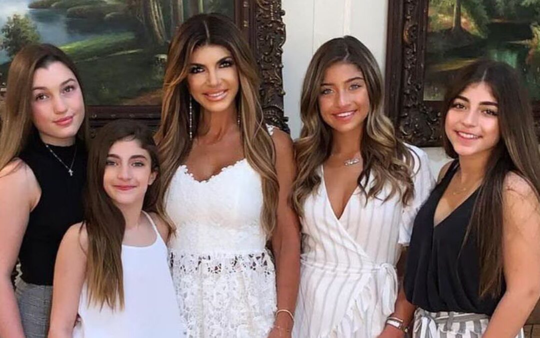Teresa Giudice and her daughers in a shot from Instagram